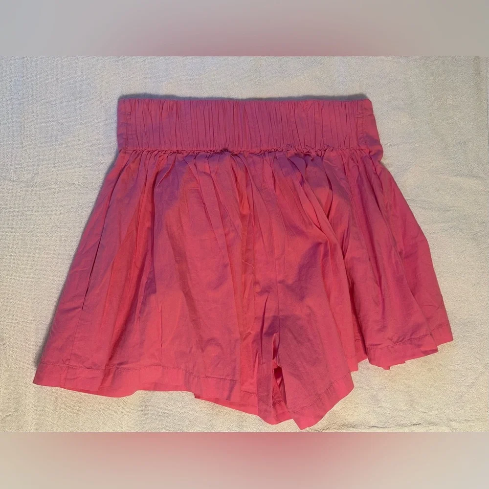 NWT Free‎ People Pleated Flow shorts - Size Medium